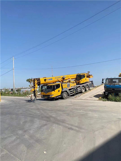 普定县吊车作业时，可能会产生哪些额外收费项目？