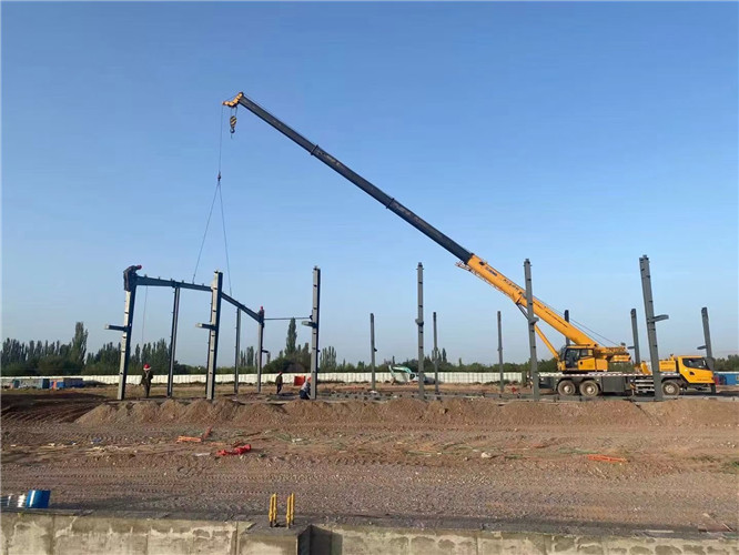 普定县夜间、节假日作业是否有加价？加价比例多少？